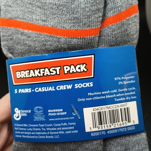GENERAL Mills cereal Socks Trix cinnamon toast crunch Crew socks - Picture 5 of 7